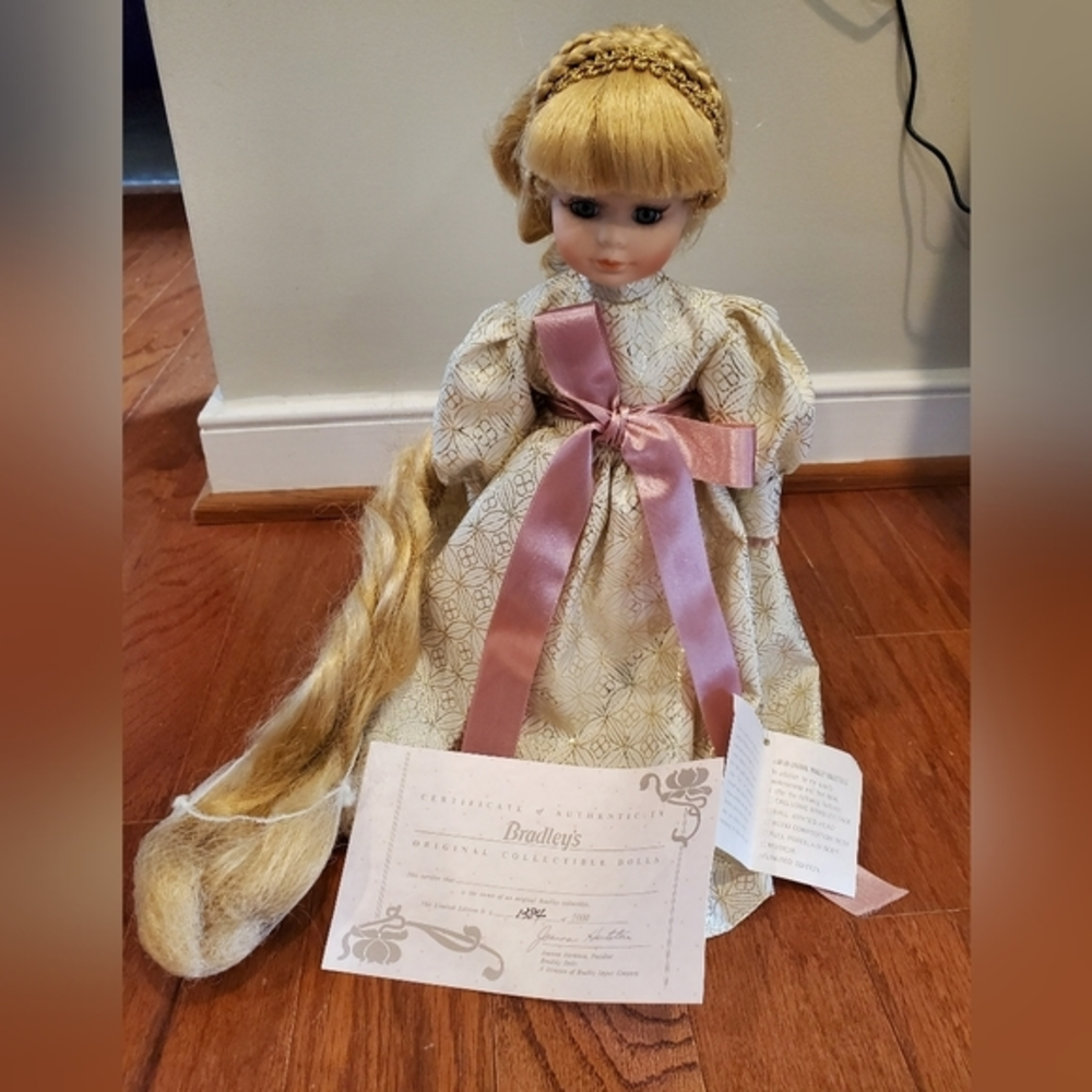 Bradley's porcelain Repunzel doll limited edition‎ 1384